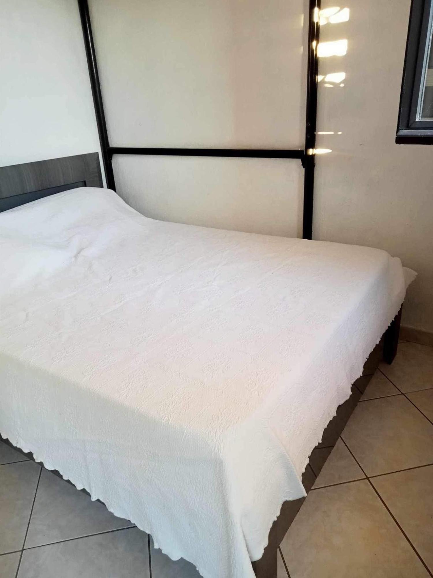 Residence Les Amandines Gruissan Bagian luar foto